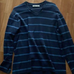 Old Navy sweater